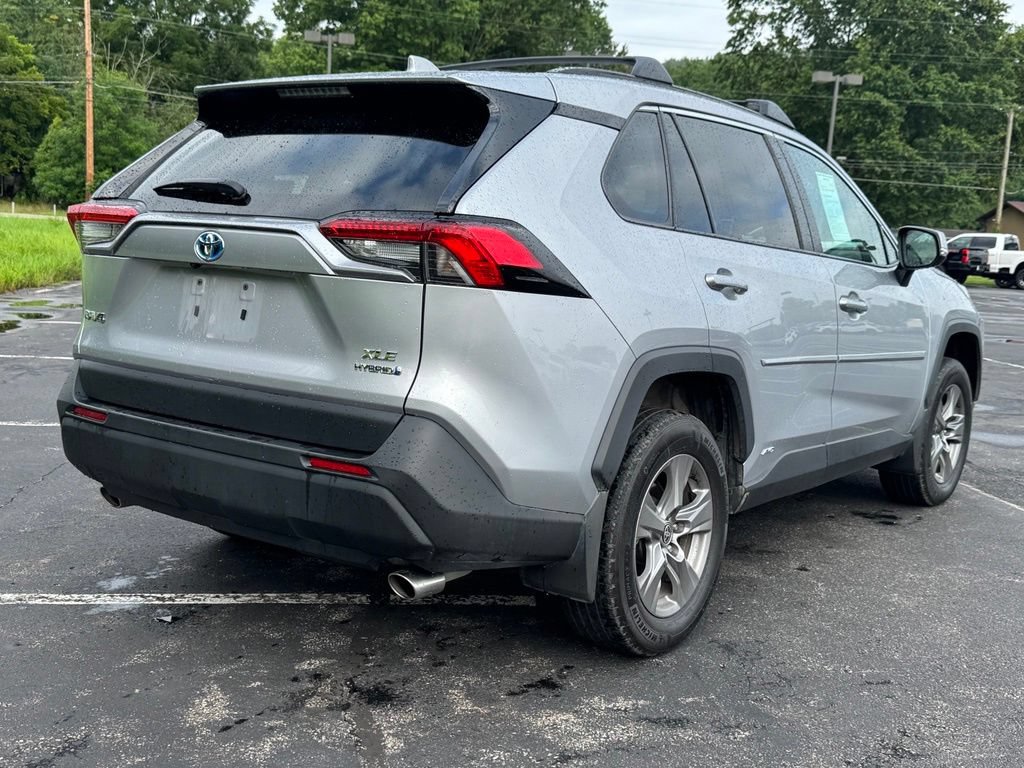 Used 2024 Toyota RAV4 XLE w/ Convenience Package AWD/4WD image 6
