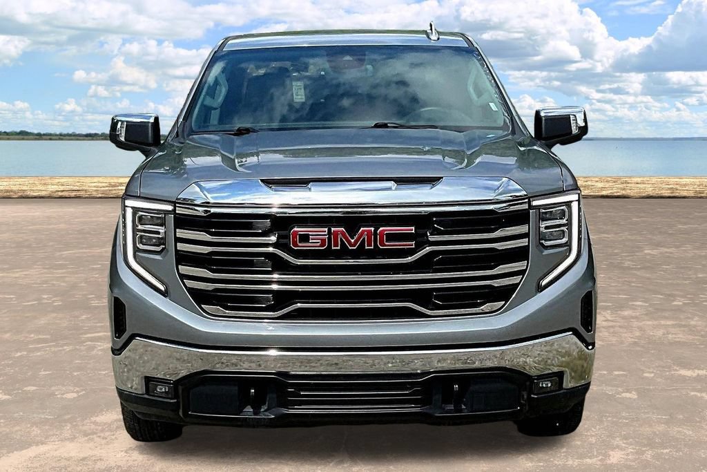 Used 2026 GMC Sierra 1500 SLT AWD/4WD image 4