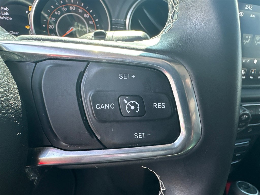 Used 2018 Jeep Wrangler Unlimited Sahara image 25