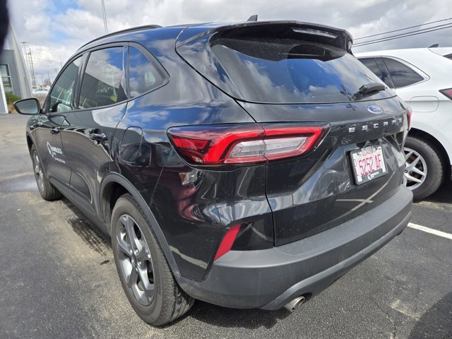 Certified 2025 Ford Escape ST-Line FWD image 4