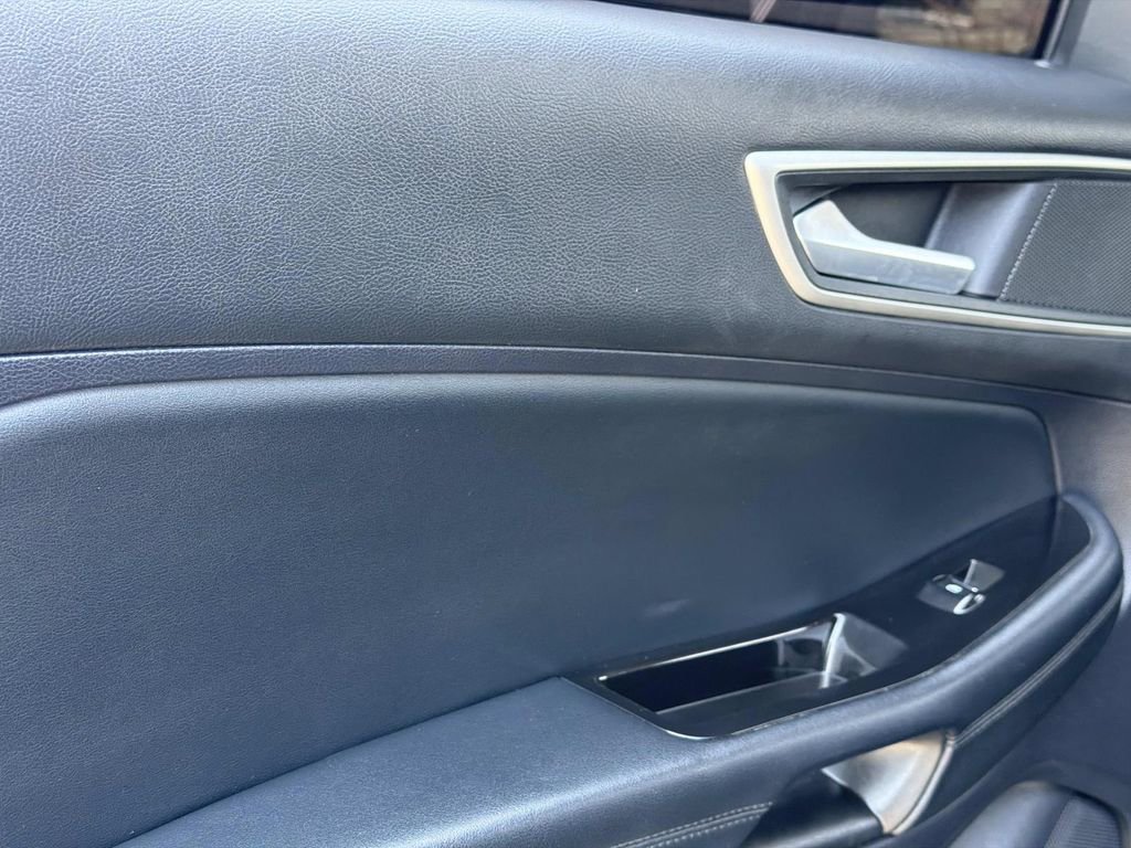 Certified 2020 Ford Edge SEL FWD image 24