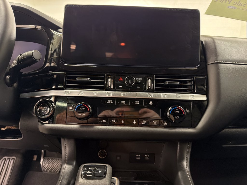 Used 2026 Nissan Pathfinder SL FWD image 22
