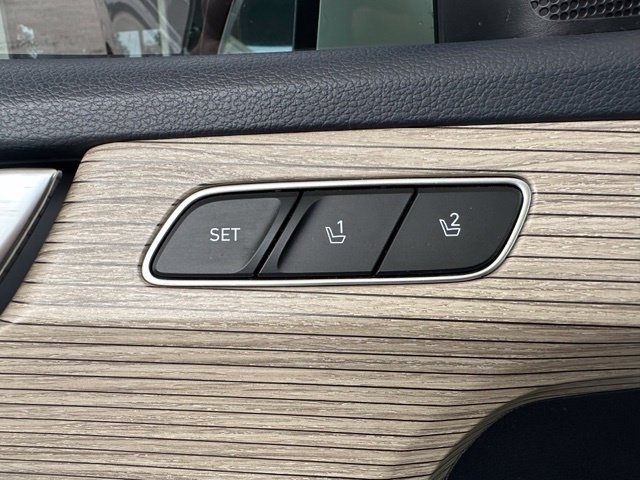 Used 2021 Hyundai Palisade Limited FWD image 31