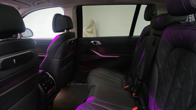 Used 2025 BMW X7 xDrive40i image 20