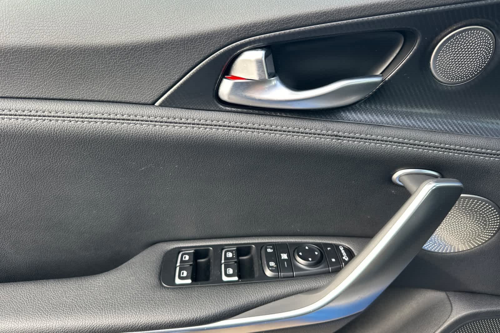 Used 2023 Kia Stinger GT-Line w/ Sun & Sound Package image 13