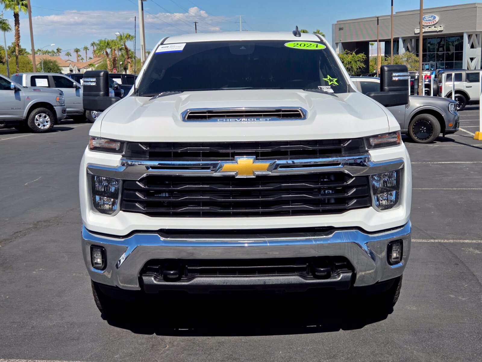 Used 2024 Chevrolet Silverado 2500 LT w/ Convenience Package RWD image 8