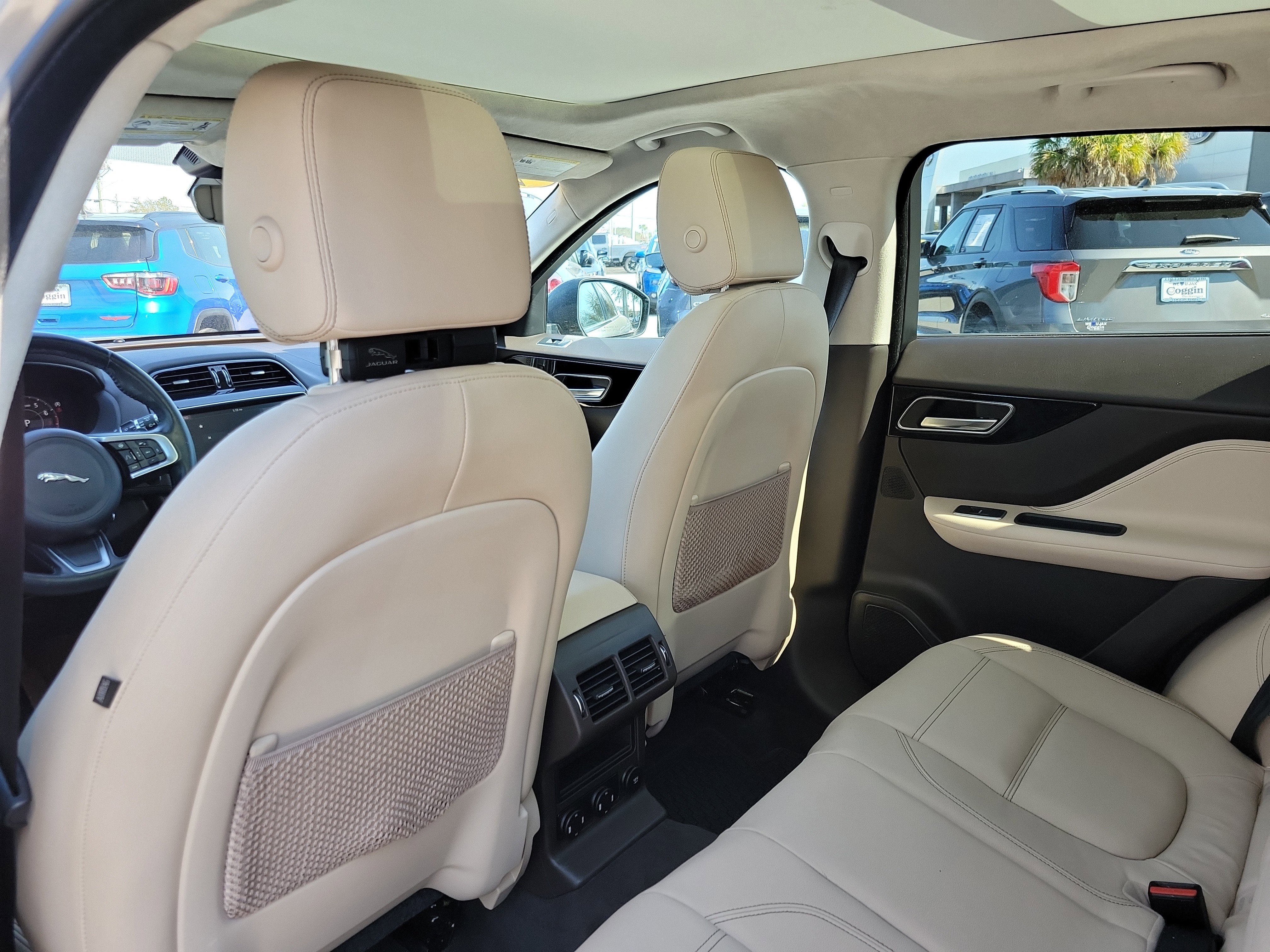 Used 2020 Jaguar F-PACE Prestige image 23