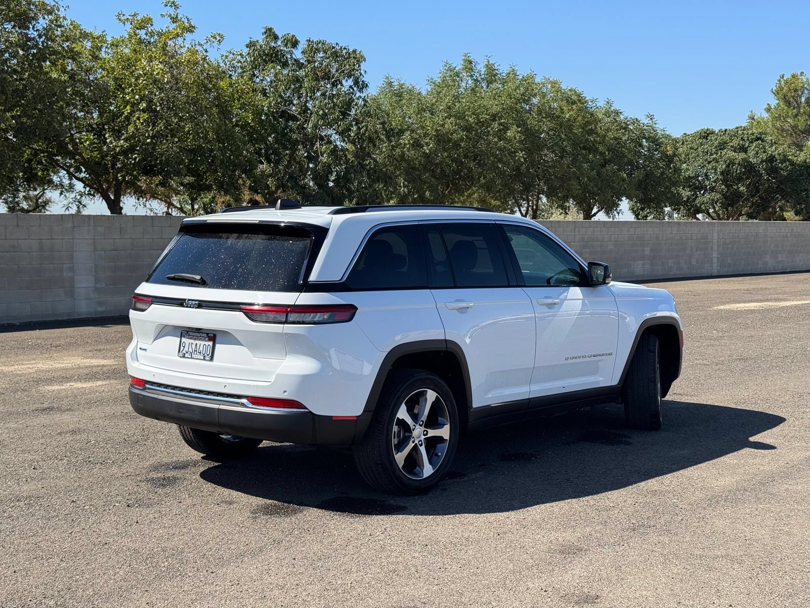 Used 2023 Jeep Grand Cherokee 4WD 4xe video 3