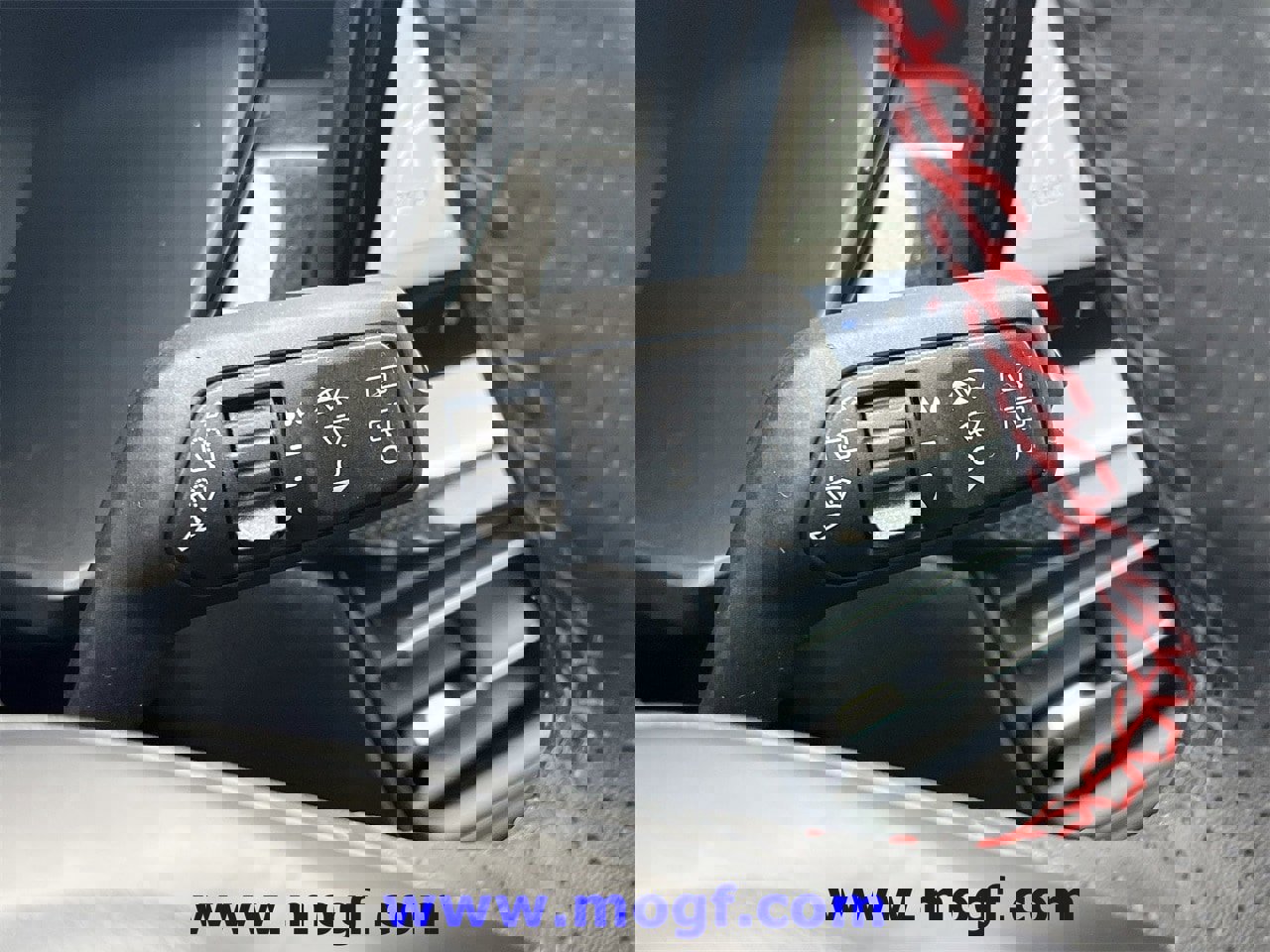 Certified 2024 Ford Escape ST-Line Select w/ Tech Pack #2 image 17