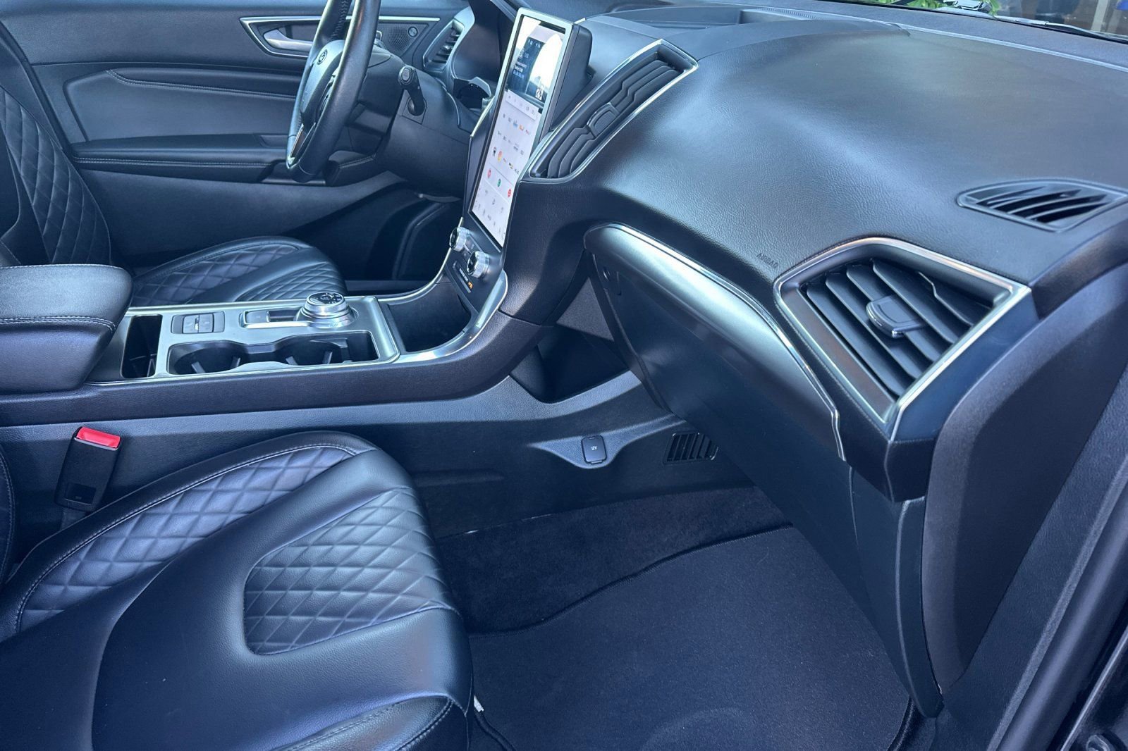 Certified 2024 Ford Edge Titanium image 18