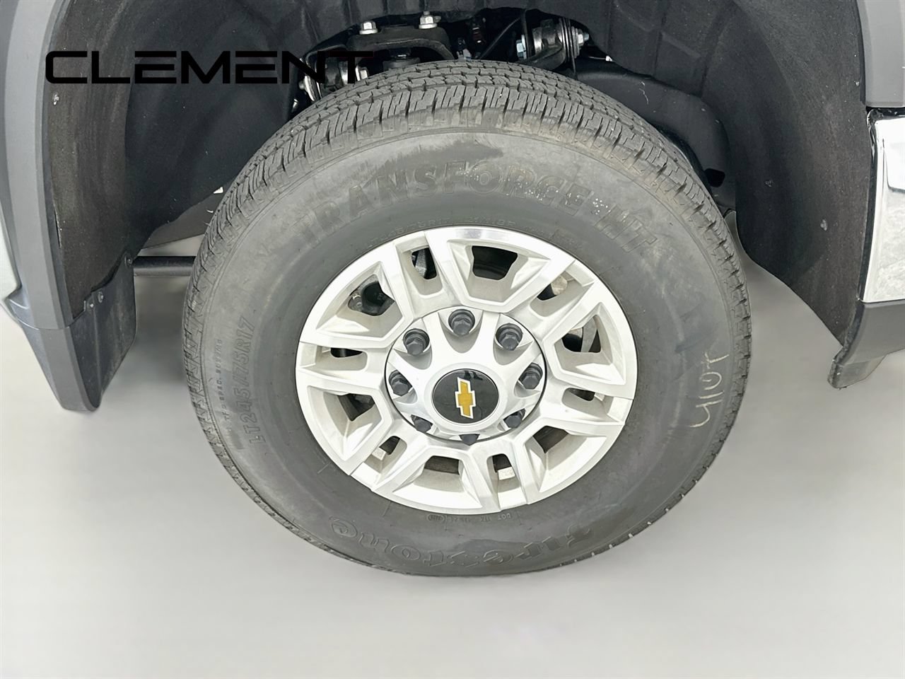 Used 2026 Chevrolet Silverado 2500 LT AWD/4WD image 34