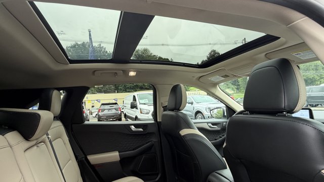 Certified 2020 Ford Escape SEL AWD/4WD image 29