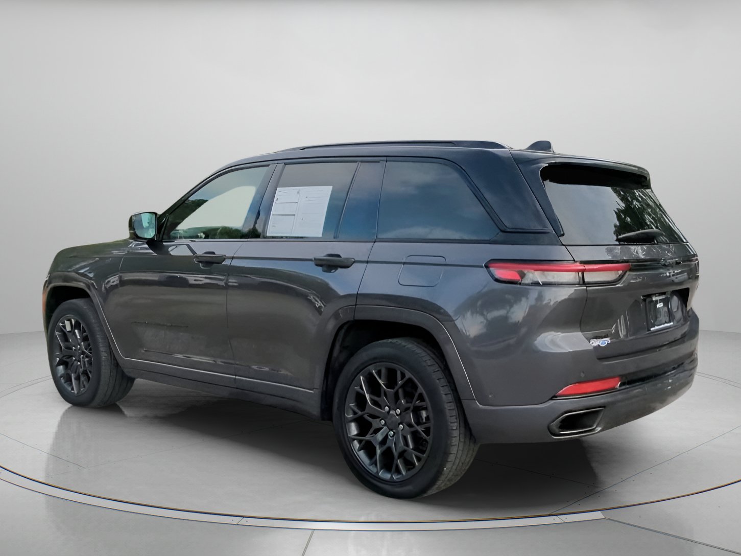 Used 2025 Jeep Grand Cherokee Summit w/ Obsidian Package AWD/4WD image 20