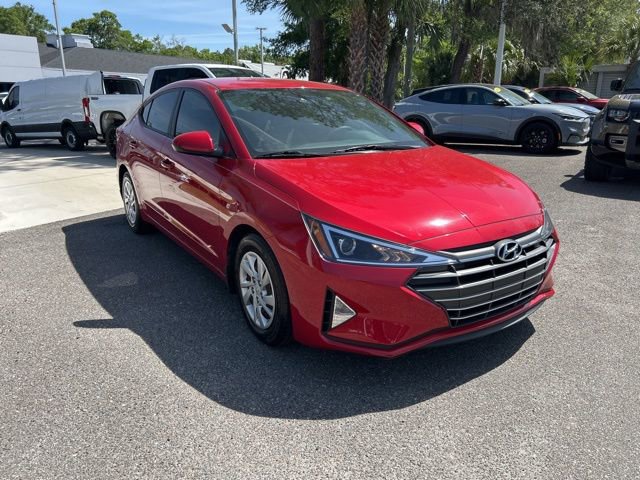 Used 2020 Hyundai Elantra SE w/ Cargo Package (C1) FWD image 2