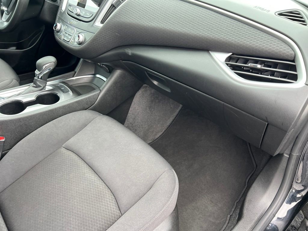 Used 2023 Chevrolet Malibu LT image 34