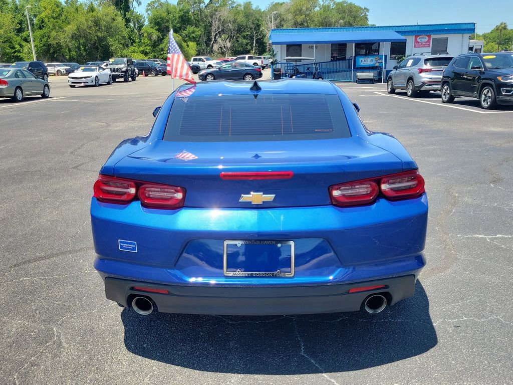 Used 2023 Chevrolet Camaro LT RWD image 5