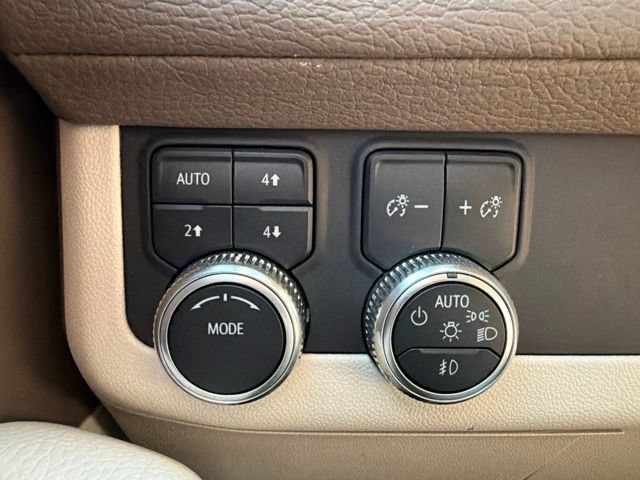 Used 2022 GMC Yukon Denali AWD/4WD image 36