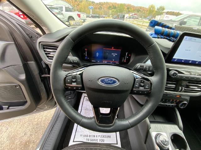 Certified 2023 Ford Escape Active AWD/4WD image 16