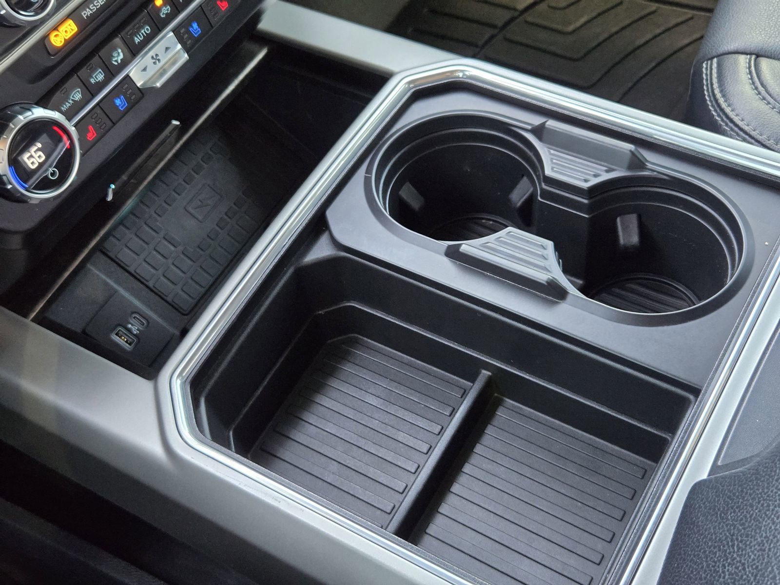 Certified 2022 Ford F250 Lariat w/ Lariat Ultimate Package image 21