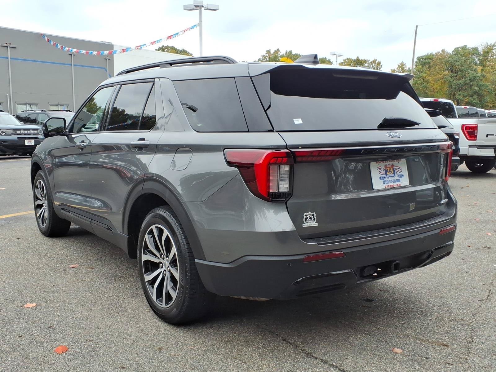 Certified 2026 Ford Explorer ST-Line AWD/4WD image 6