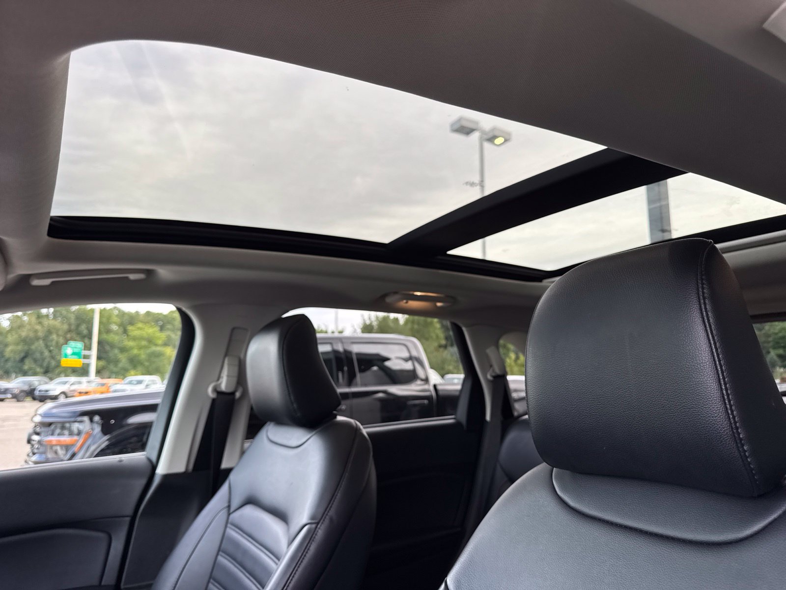 Certified 2024 Ford Edge SEL w/ Convenience Package AWD/4WD image 23