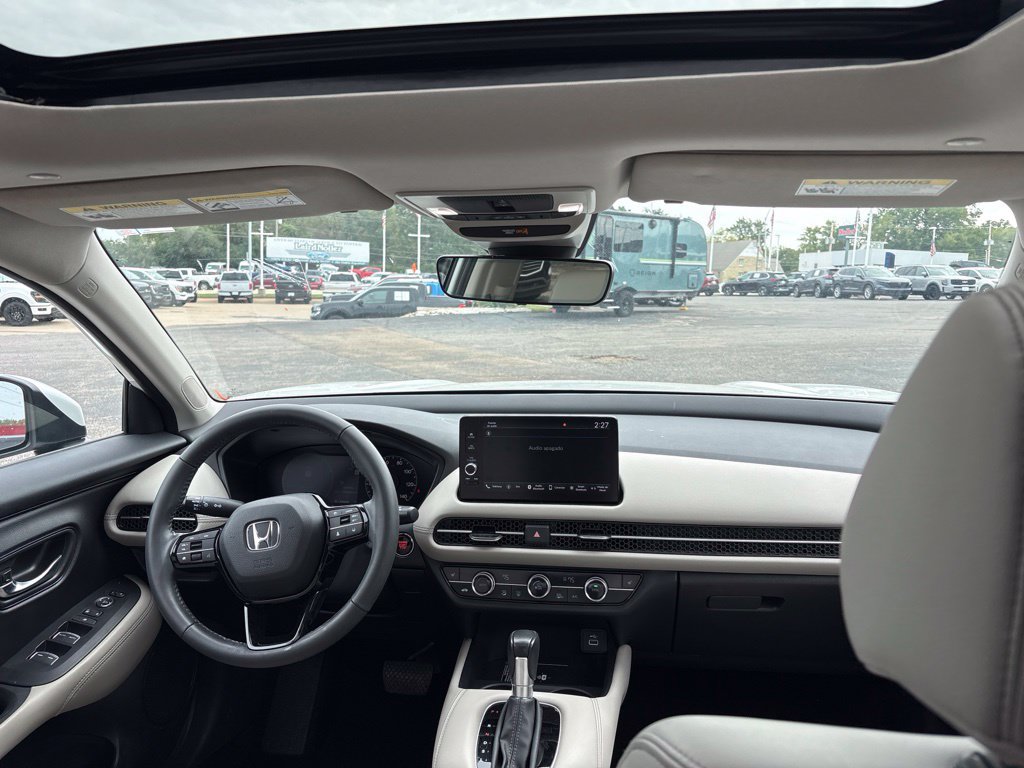 Used 2024 Honda HR-V EX-L image 10