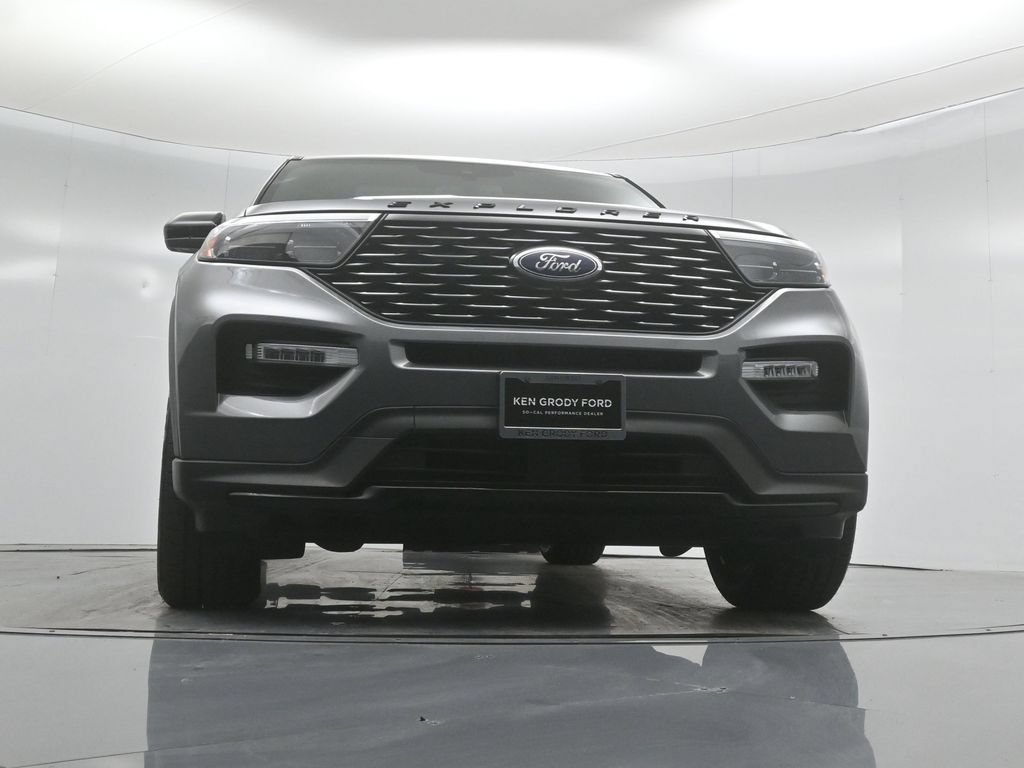 Certified 2022 Ford Explorer ST-Line w/ Class IV Trailer Tow Package AWD/4WD image 47
