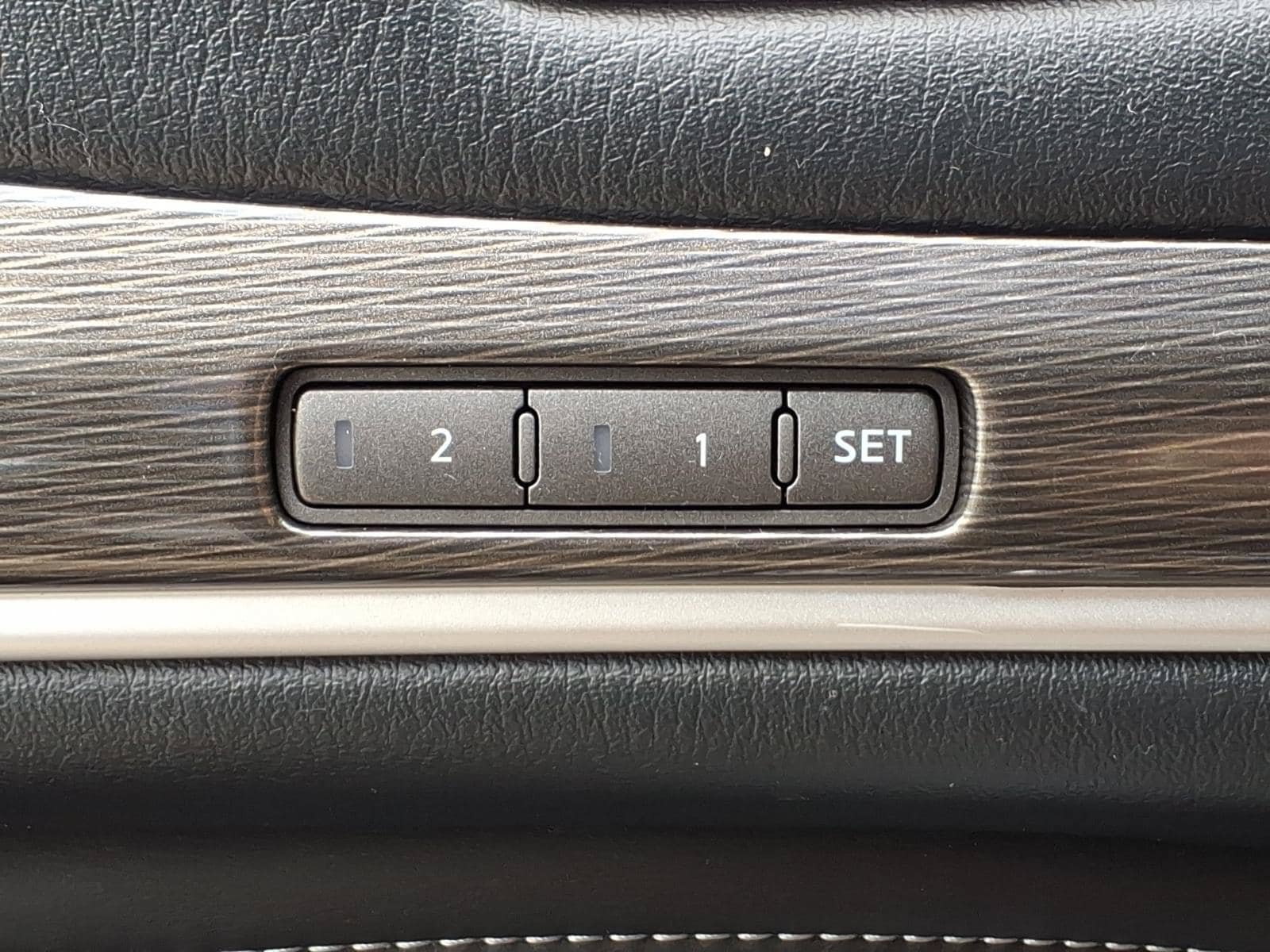 Used 2020 INFINITI QX60 Luxe AWD/4WD image 23