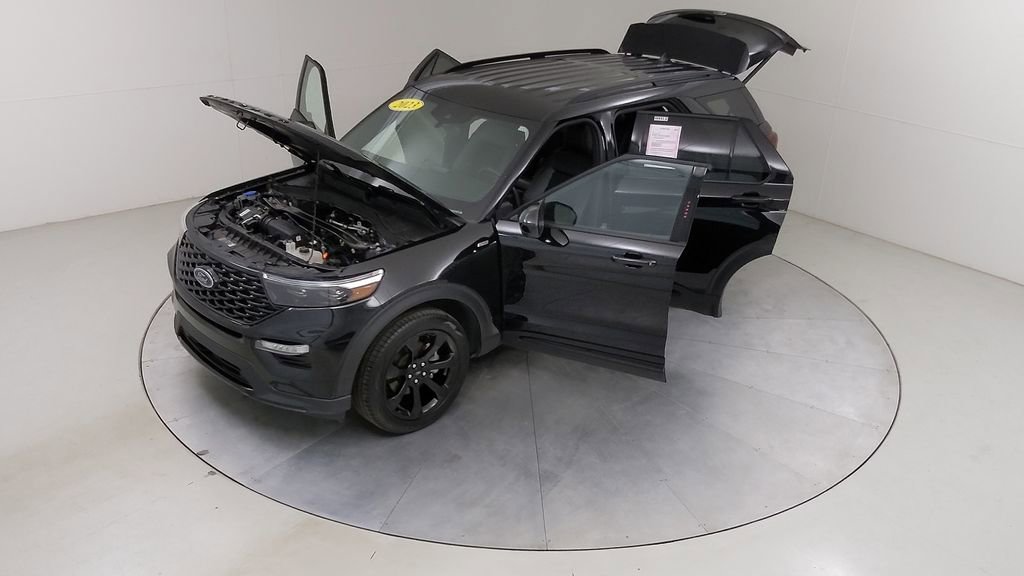Certified 2023 Ford Explorer ST-Line AWD/4WD image 60
