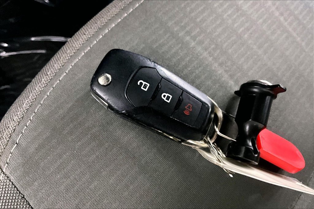 Certified 2020 Ford Escape S FWD image 10