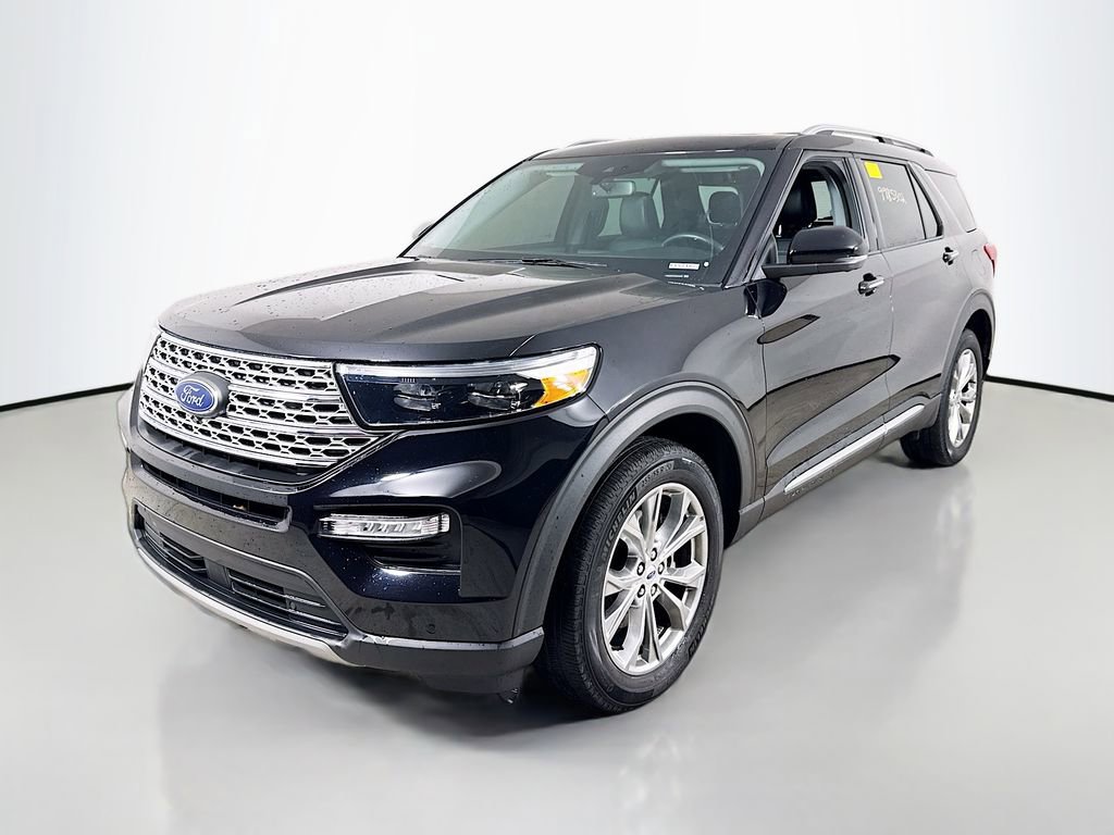 Certified 2022 Ford Explorer Limited w/ Equipment Group 301A image 3