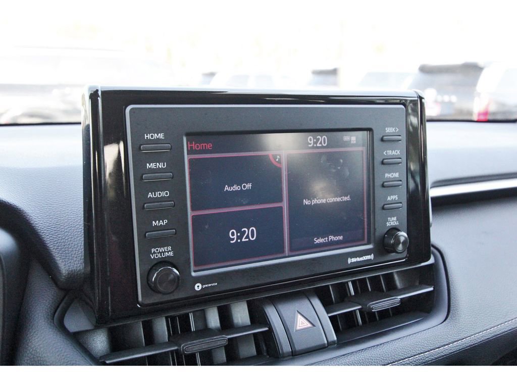 Used 2021 Toyota RAV4 LE FWD image 24