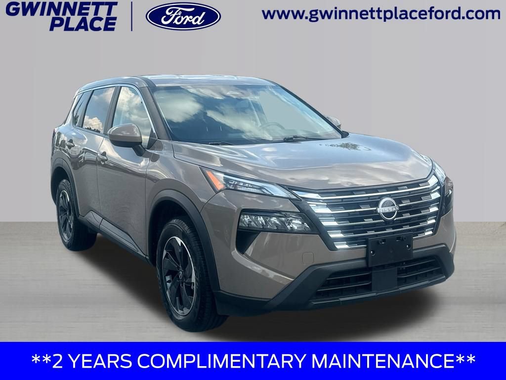 Used 2025 Nissan Rogue SV AWD/4WD image 3