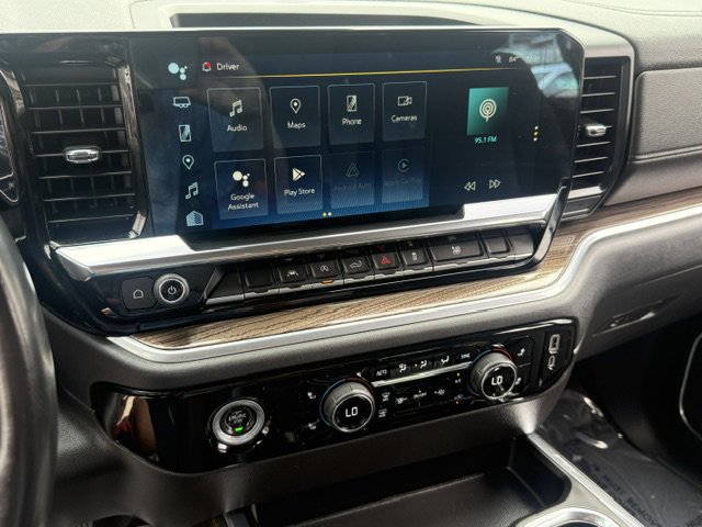 Used 2022 Chevrolet Silverado 1500 LT image 15