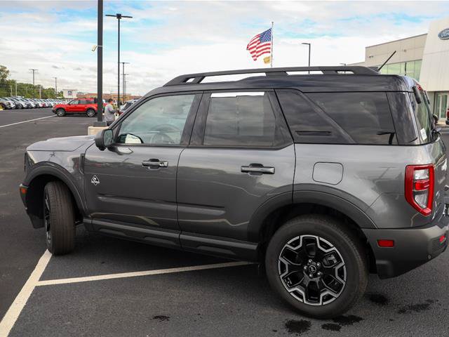 Certified 2025 Ford Bronco Sport Outer Banks w/ Outer Banks Tech Package+ AWD/4WD image 17