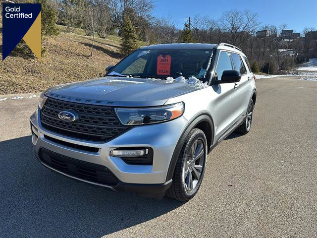 Certified 2024 Ford Explorer XLT w/ Equipment Group 202A image 1