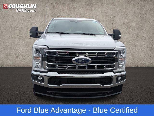 Certified 2025 Ford F250 XLT AWD/4WD image 3