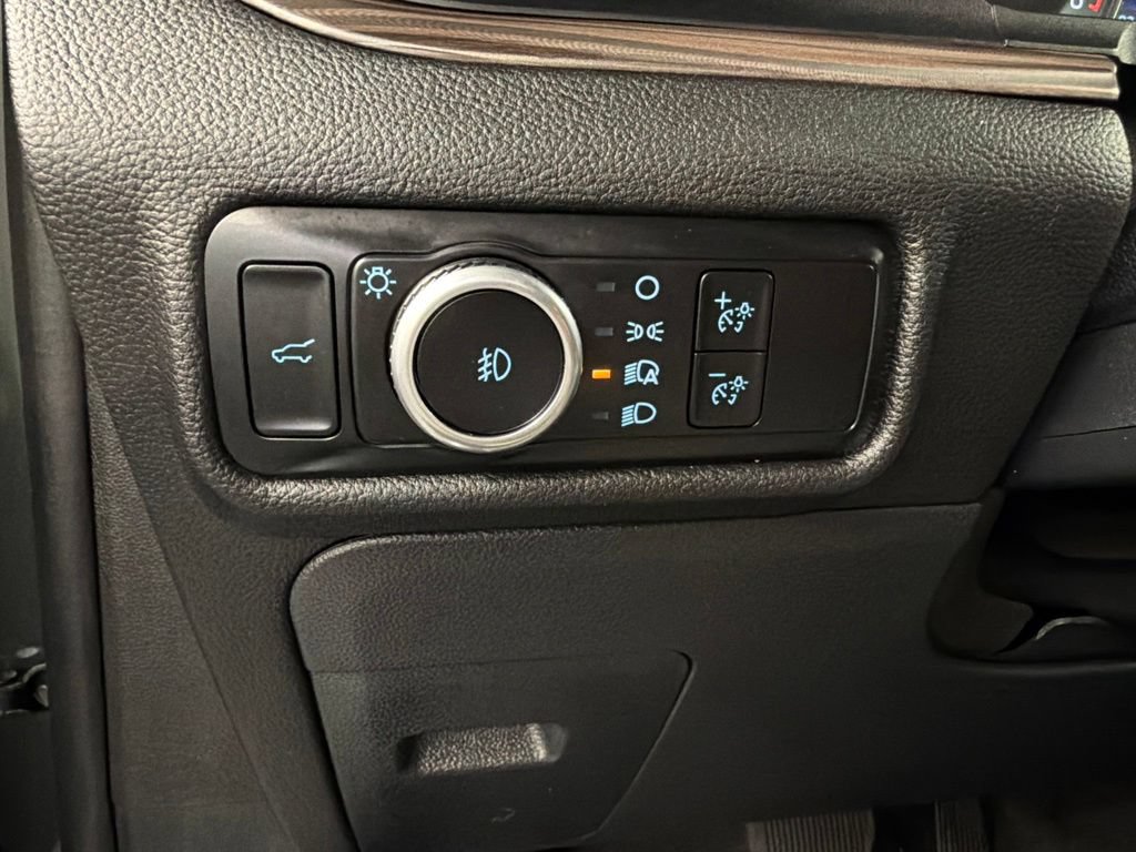 Certified 2024 Ford Explorer Limited AWD/4WD image 24