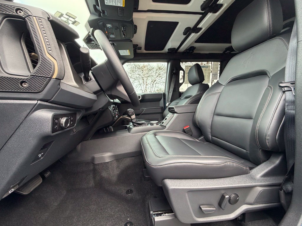 Certified 2025 Ford Bronco Badlands AWD/4WD image 18