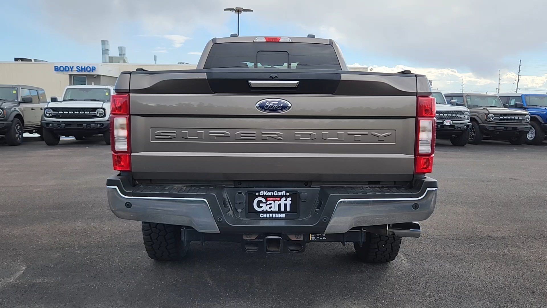 Certified 2020 Ford F250 XLT w/ XLT Premium Package AWD/4WD image 19
