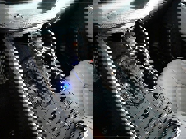 Used 2020 Toyota Highlander XLE image 20