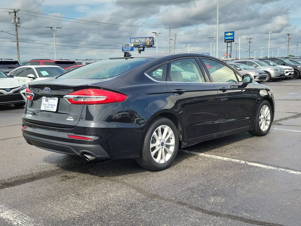 Certified 2020 Ford Fusion SE FWD image 4