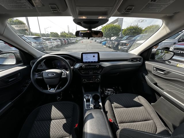 Certified 2023 Ford Escape Active AWD/4WD image 3