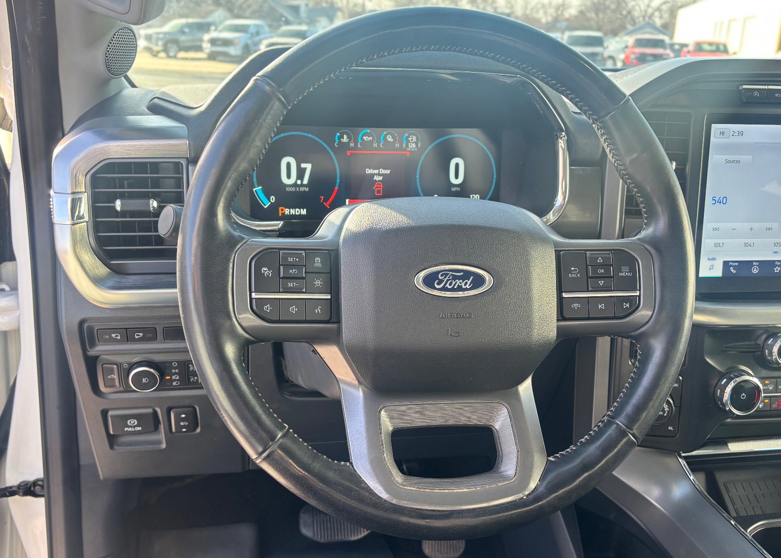 Certified 2022 Ford F150 Lariat w/ Equipment Group 502A High image 33