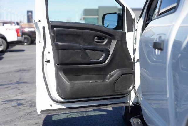 Used 2021 Nissan Titan S w/ S Utility Package image 29