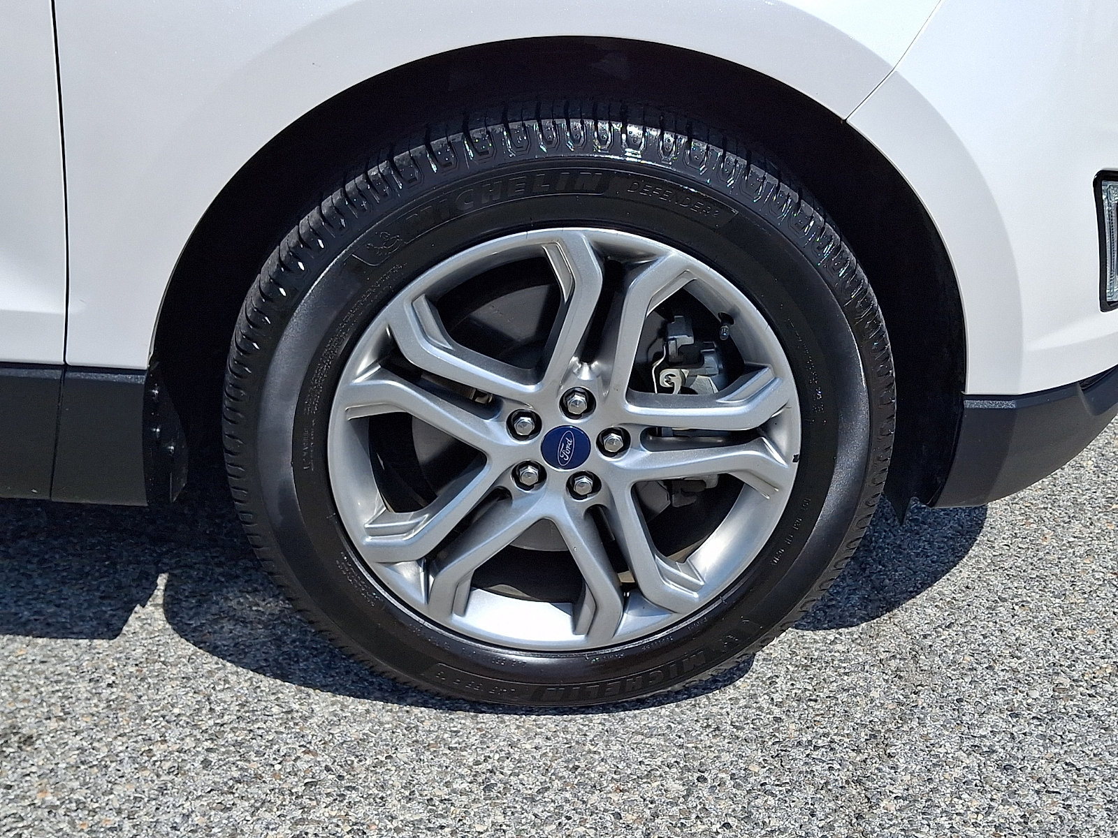 Certified 2018 Ford Edge Titanium w/ Equipment Group 301A AWD/4WD image 11