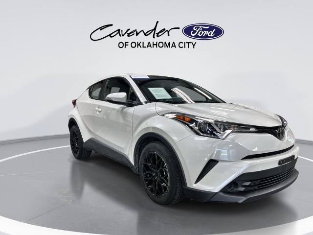 Used 2019 Toyota C-HR LE FWD image 2