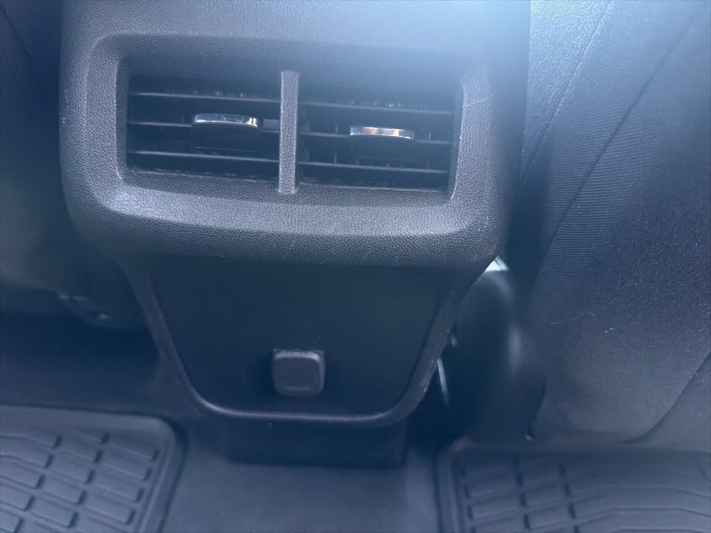 Used 2018 Chevrolet Equinox LT AWD/4WD image 34