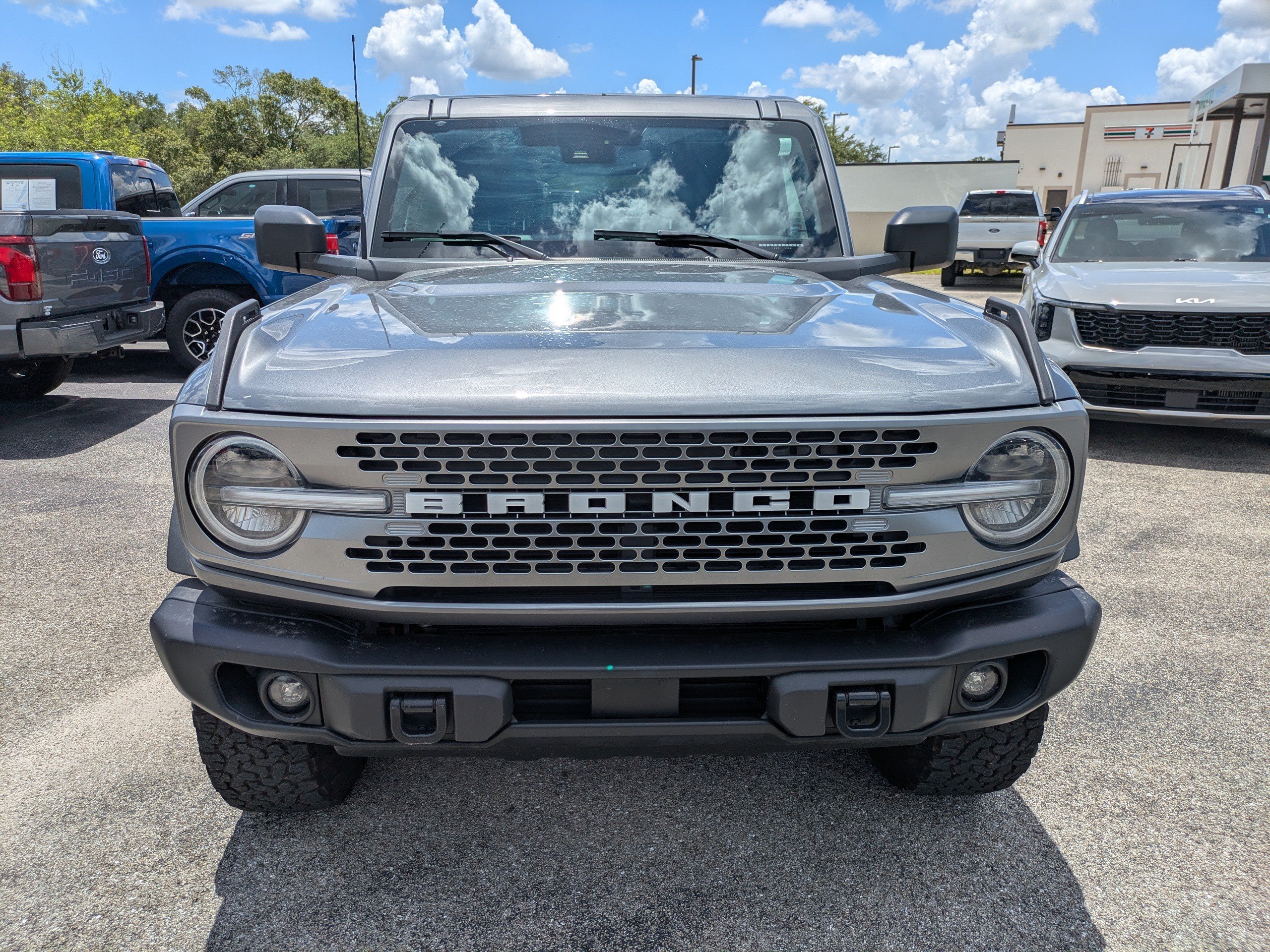 Certified 2025 Ford Bronco Badlands AWD/4WD image 9