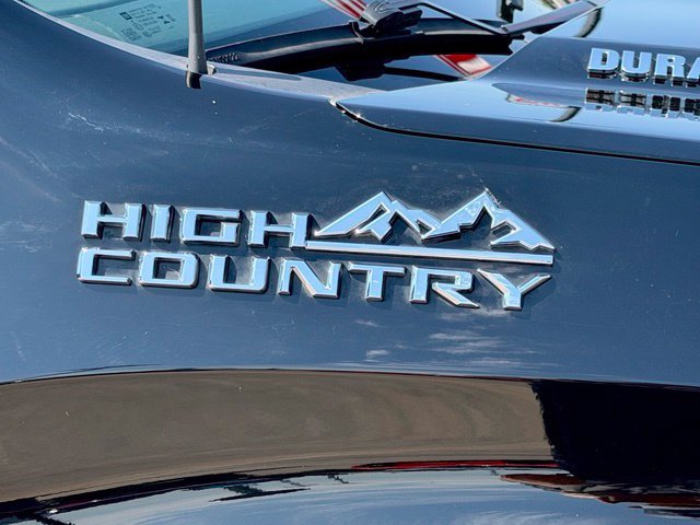 Used 2023 Chevrolet Silverado 1500 High Country w/ Technology Package AWD/4WD image 6